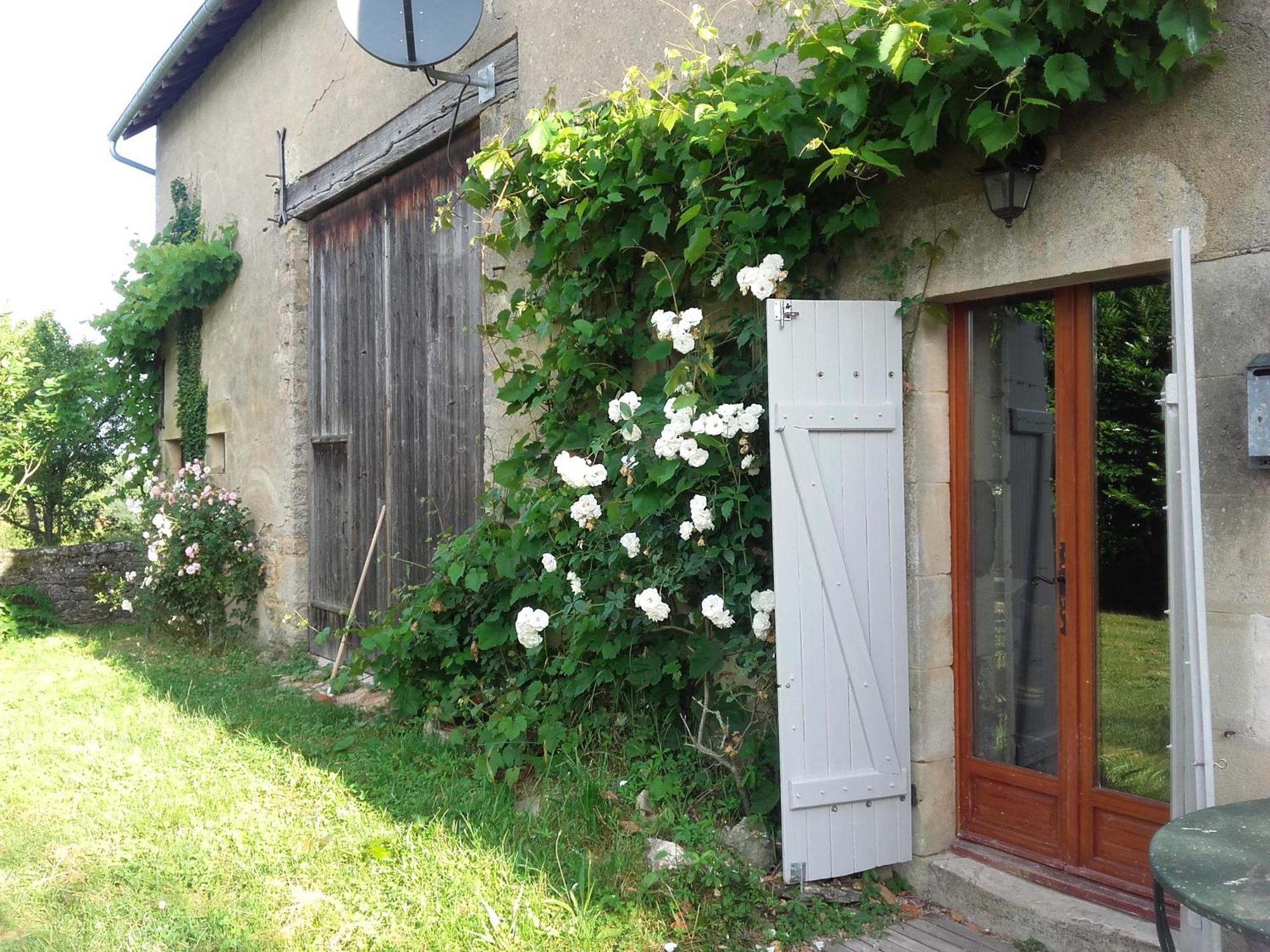 La Vache Tennis Prive Crux-la-Ville ภายนอก รูปภาพ